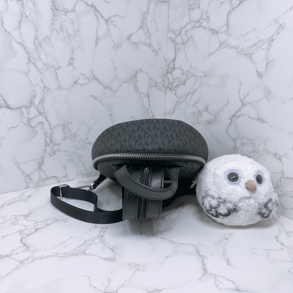 Michael Kors Erin Small Backpack and Wallet - Picture 4 of 14